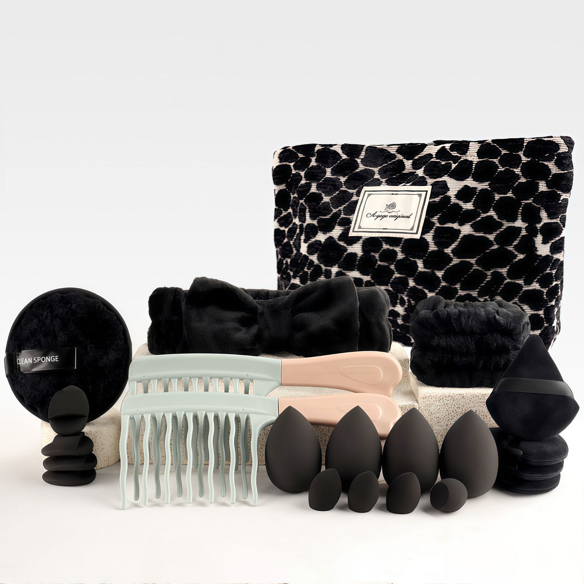 Set di Pennelli da Trucco Stil - Beauty Makeup Bag recensione e prezzo